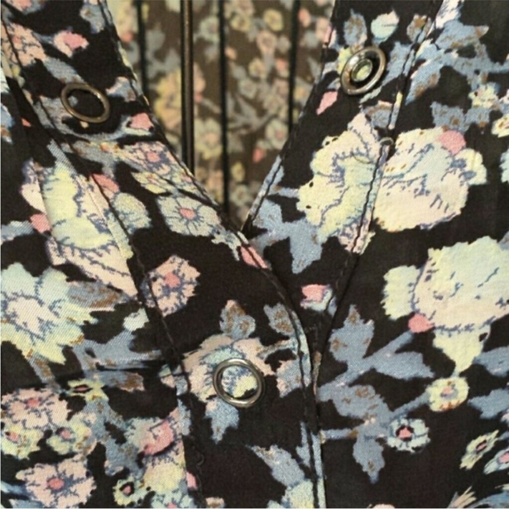 Free People Skyway Floral Drive in Boho Blouse Sash Tie Belt Black Blue Small - Picture 5 of 15